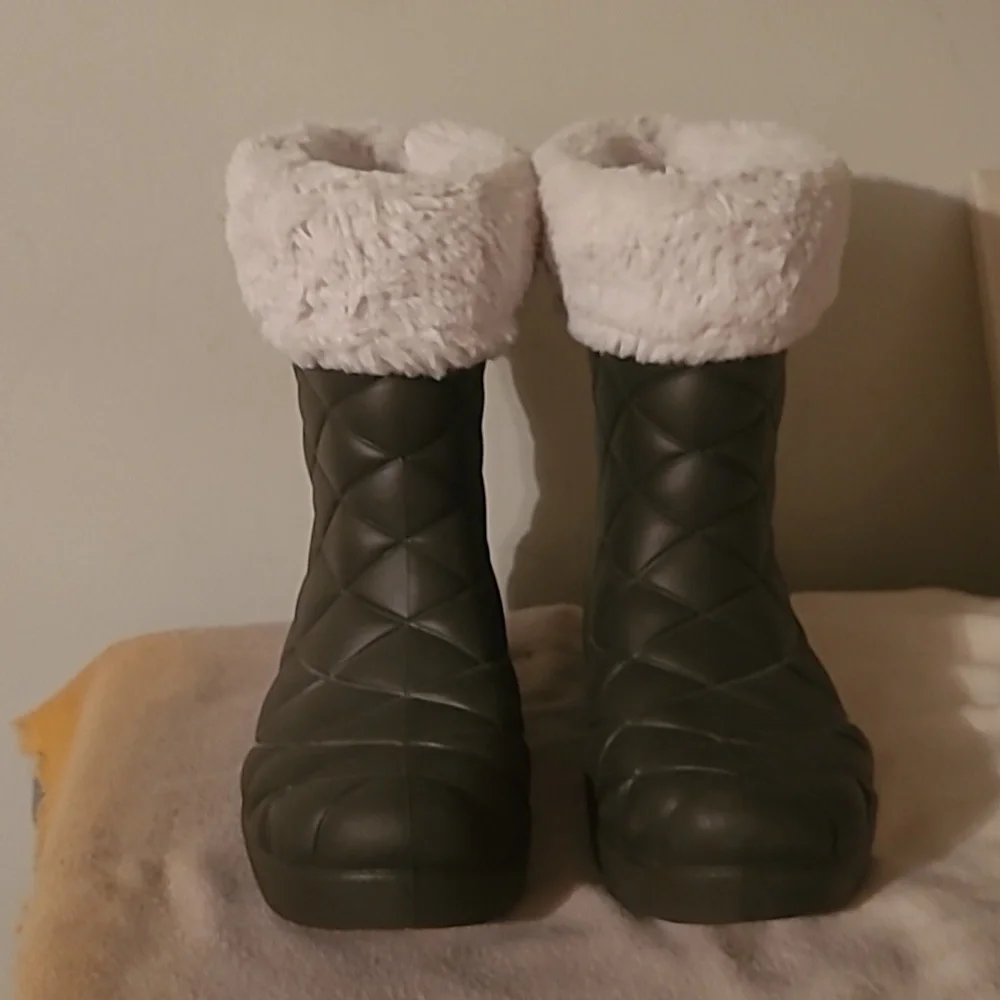 Crocs boots - Picture 2 of 4